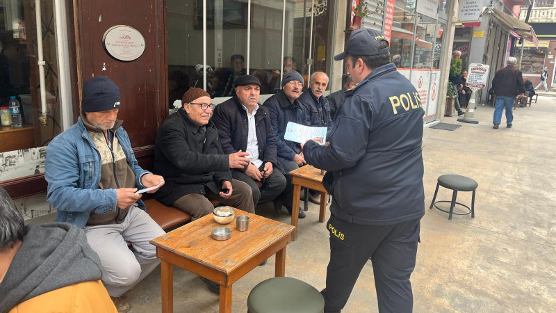 Bafra Polisi Dolandırıcılığa Karşı Halkı Bilinçlendirdi