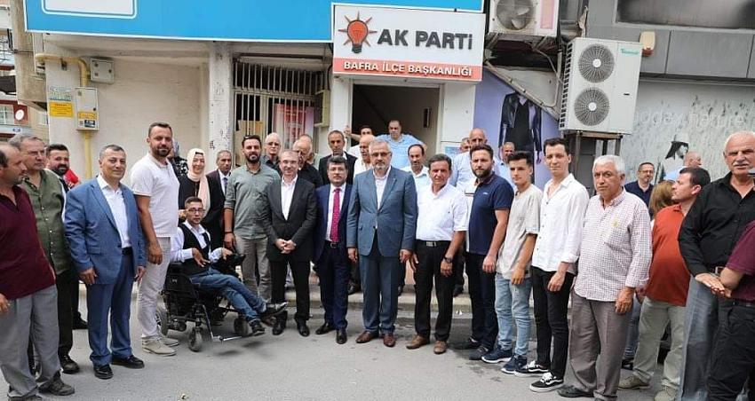 AK Parti Bafra Teşkilatı Vatandaş ve Parti Üyeleriyle Bayramlaştı