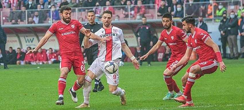 Yılport Samsunspor Beypiliç Boluspor' a Takıldı